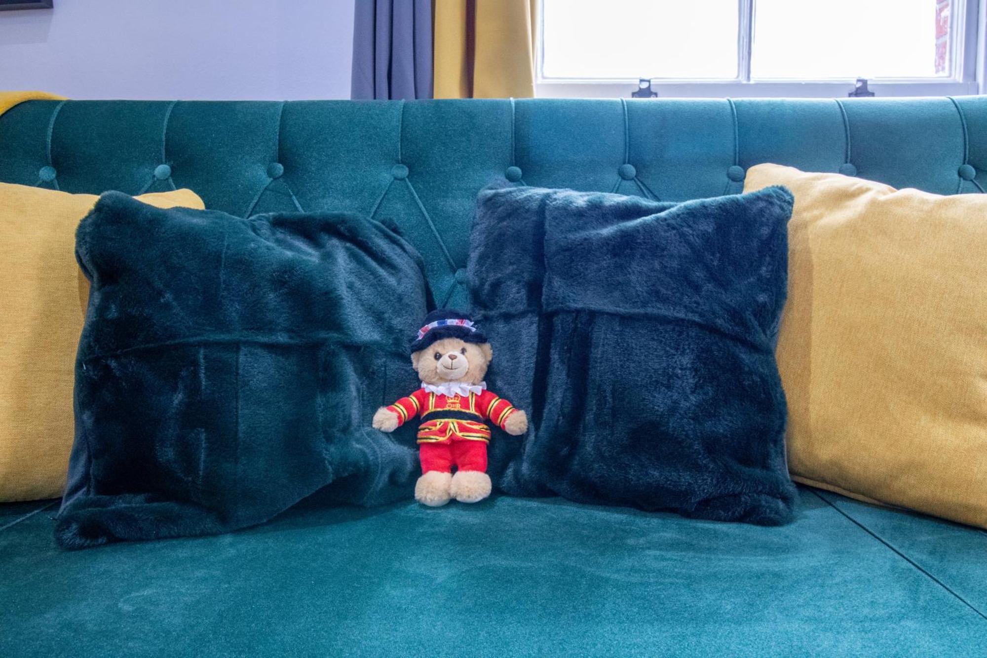 Luxurious 1-Bedroom Penthouse On Oxford Street 11G ลอนดอน ภายนอก รูปภาพ