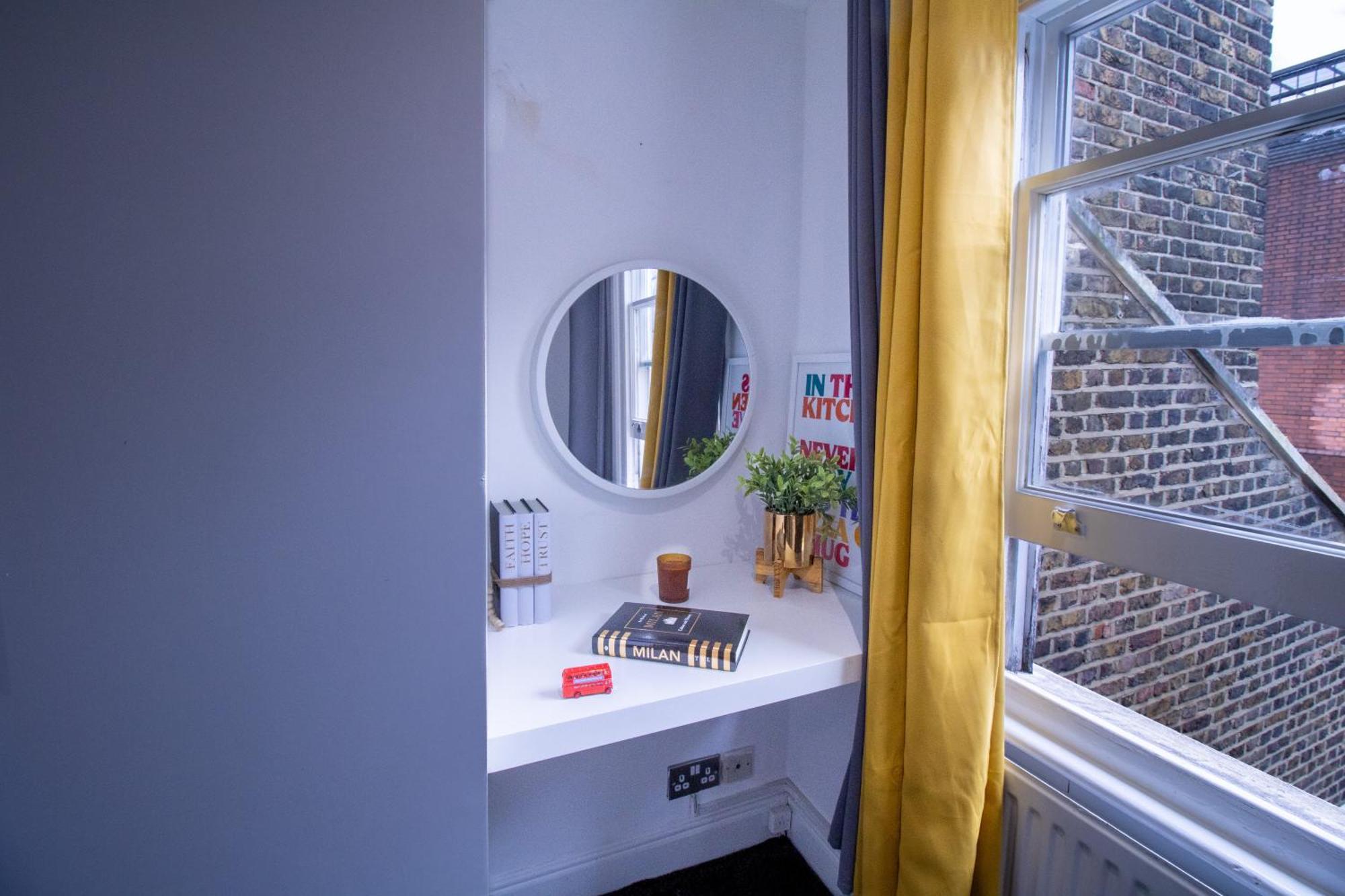 Luxurious 1-Bedroom Penthouse On Oxford Street 11G ลอนดอน ภายนอก รูปภาพ