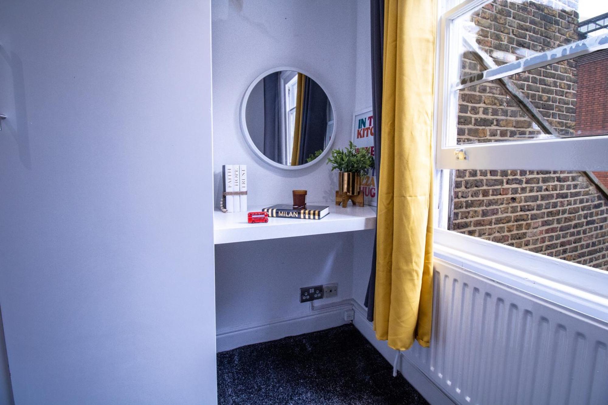 Luxurious 1-Bedroom Penthouse On Oxford Street 11G ลอนดอน ภายนอก รูปภาพ