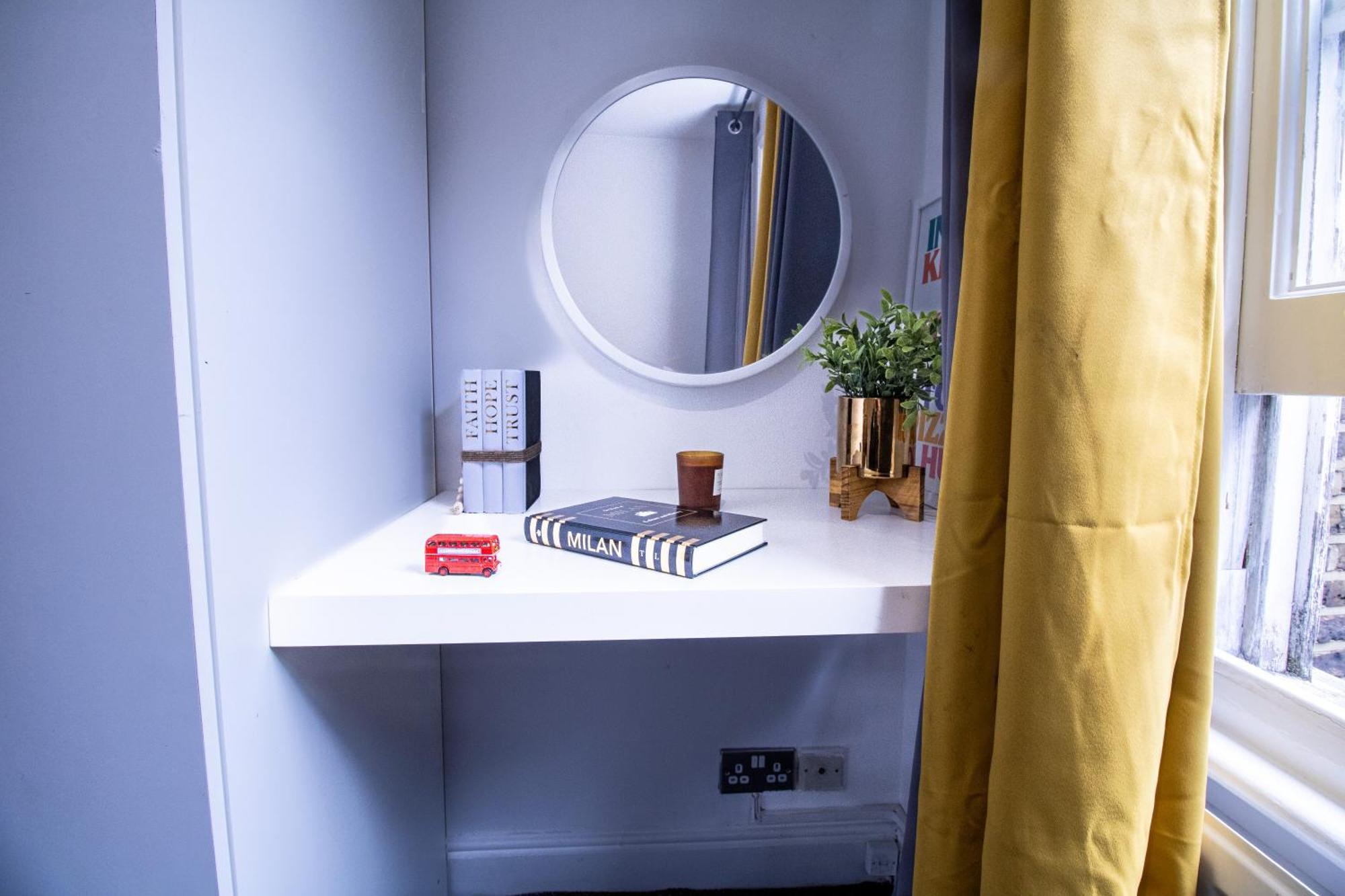 Luxurious 1-Bedroom Penthouse On Oxford Street 11G ลอนดอน ภายนอก รูปภาพ