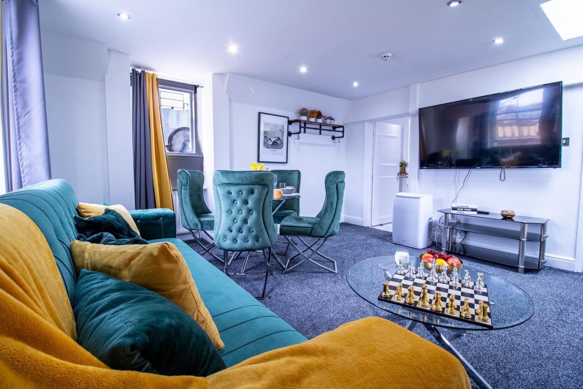 Luxurious 1-Bedroom Penthouse On Oxford Street 11G ลอนดอน ภายนอก รูปภาพ